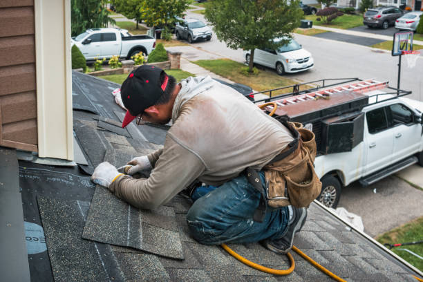 Professional Roofing technician working in Leo, IN